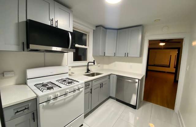 Newly updated 2 bedroom 1 bath Apartment for rent in Braddock! photos photos