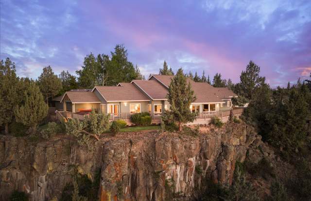 The Canyon Rim Estate at Equestrian Meadows ~ Breathtaking Views Gallery 1