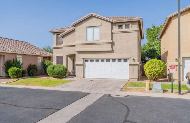 AVAILABLE JULY - Three Bedrooms + Loft! photos photos