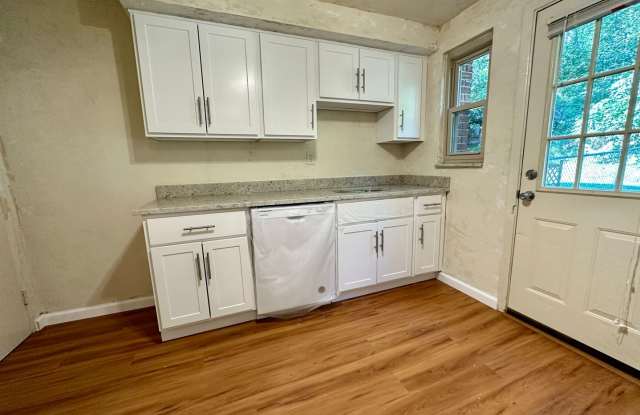Gorgeous Three Bedroom Duplex in Castle Shannon! Attached Garage, Back Yard  More! Call Today! photos photos