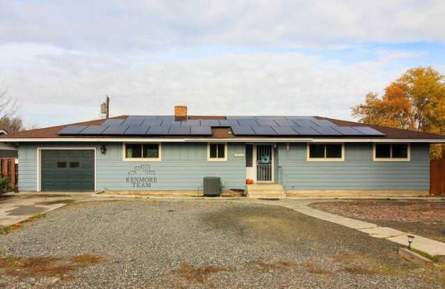 1804 W 11th Ave - 1804 West 11th Avenue, Kennewick, WA 99337