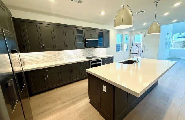 LIVE IN A NEW HOME! photos photos