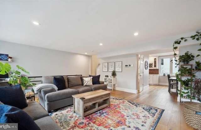 403 BROWN ST photos photos