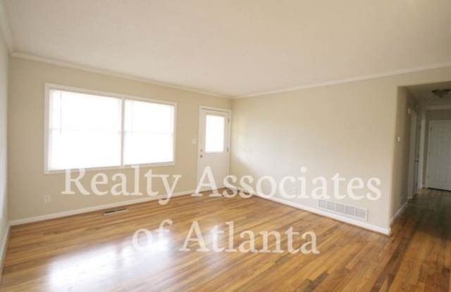 2546 Dobbs Drive NW Gallery 2