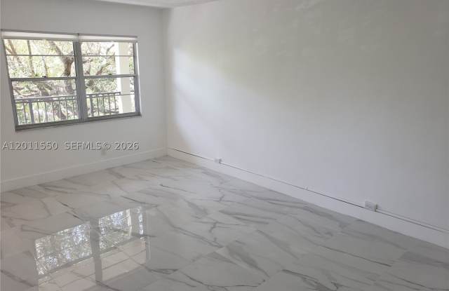 13255 SW 7th Ct Gallery 3