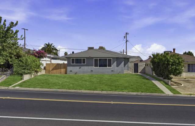 1213 University Avenue photos photos