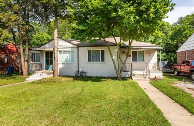 83 West WESTFIELD Boulevard - 83 W Westfield Blvd, Indianapolis, IN 46208