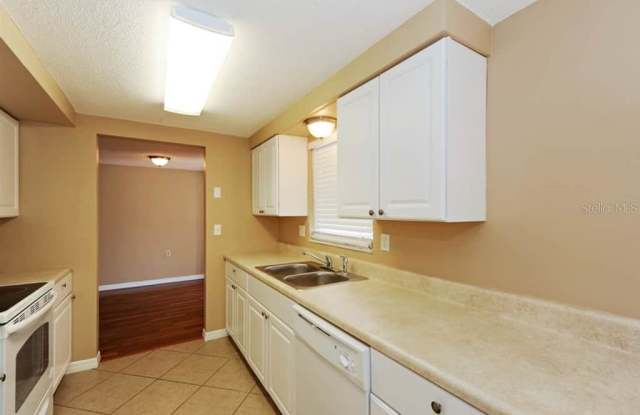 5625 RIDDLE ROAD Gallery 4