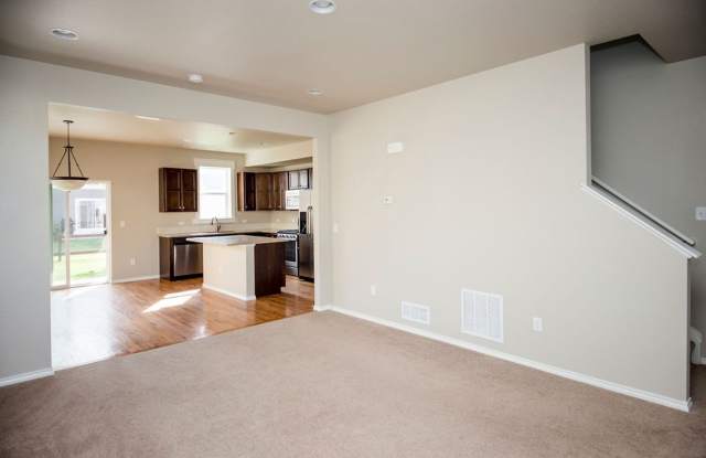 Spacious 3 Bedroom Single-Family Home with Modern Features Gallery 1