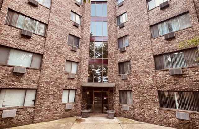 5306 N Cumberland Avenue - 5306 North Cumberland Avenue, Chicago, IL 60656
