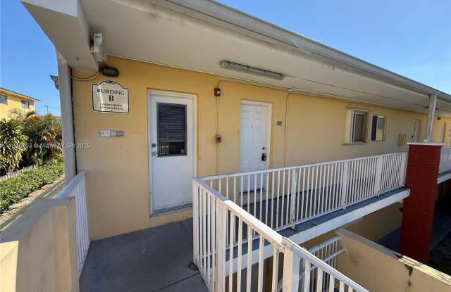 1255 W 49th Pl photos photos