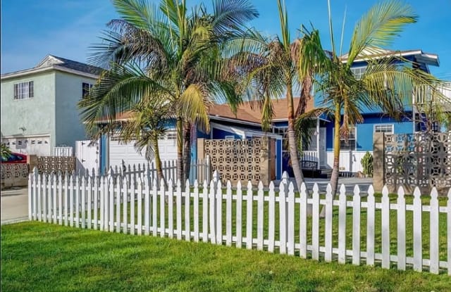 10473 Molette St - 10473 Molette Street, Bellflower, CA 90706