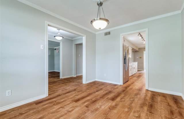 3719 Weeburn Drive Gallery 4