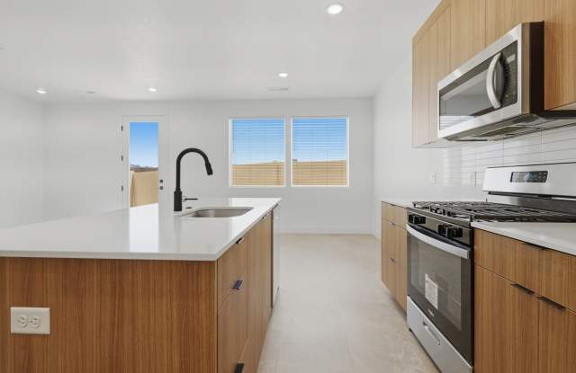 325 South 1930 West Gallery 3