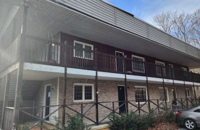 3616 North Roan Street - 3616 North Roan Street, Johnson City, TN 37601
