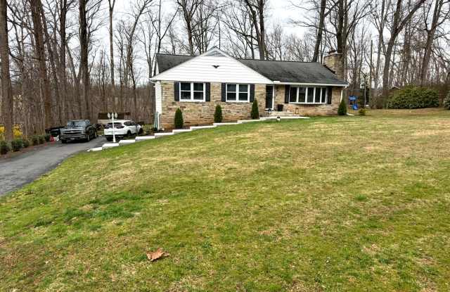 2119 Oaklyn Dr. Gallery 2