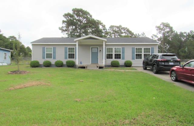 14 Crown Point Road - 14 Crown Point Road, Onslow County, NC 28539