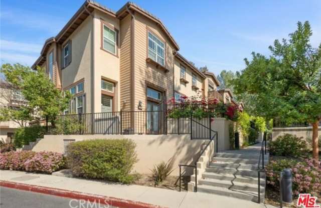 732 Tennis Club Ln Gallery 1