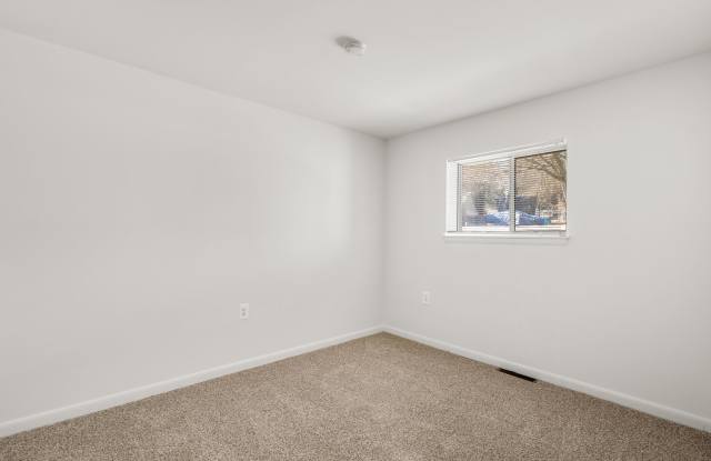 6124 Northwood Drive Gallery 4
