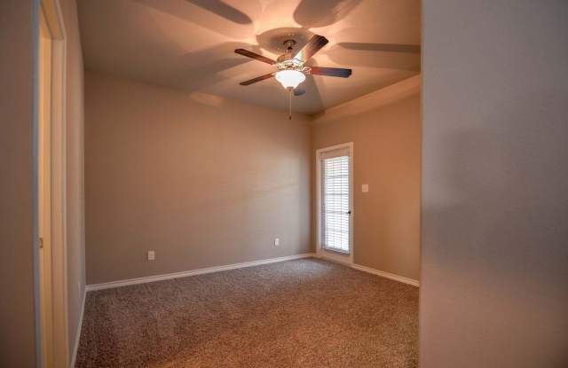 PRE-LEASE for August 2026!! 3 Bed/ 3.5 Bath Townhome WITH Backyard! - 3436 Summerway Drive, College Station, TX 77845