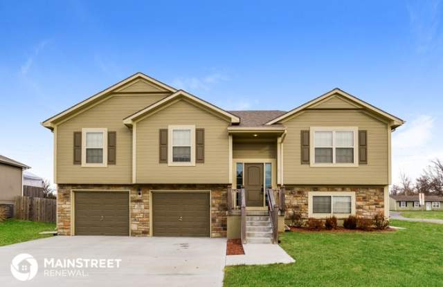 500 South Poplar Street - 500 South Poplar Street, Gardner, KS 66030