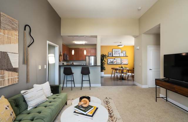 Bridgepointe Apartment Homes Gallery 3
