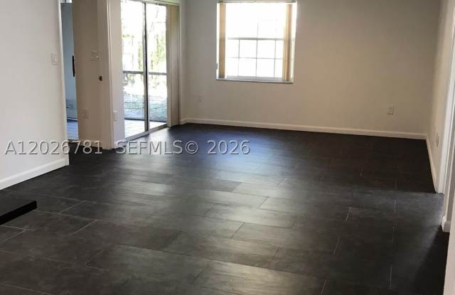 462 NE 210th Cir Ter Gallery 4