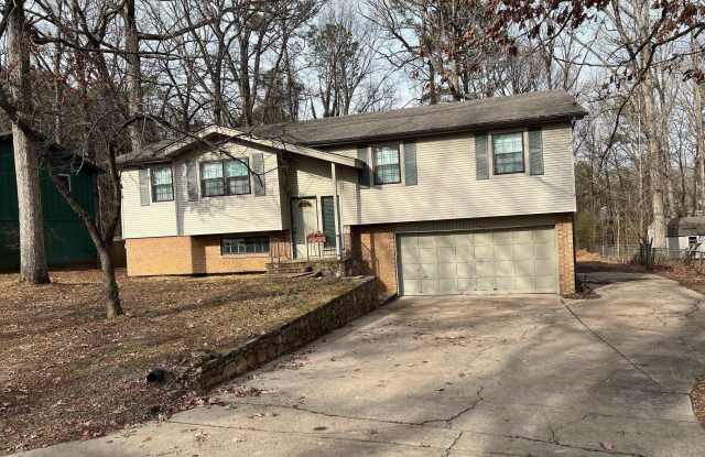 901 Bristol Dr - 901 Bristol Drive, Bryant, AR 72022