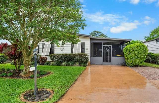 7894 SE Saratoga Drive photos photos