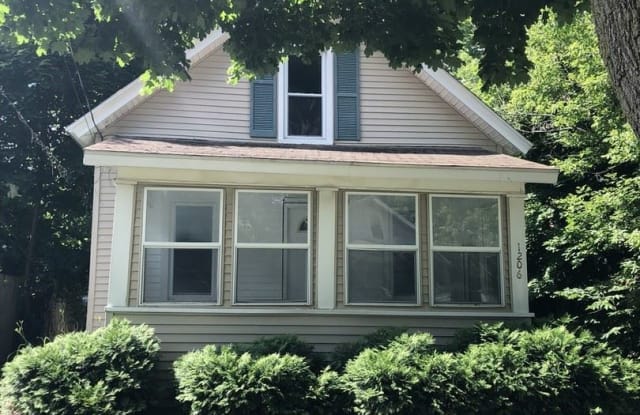 1206 Porter St - 1206 Porter Street, Lansing, MI 48906