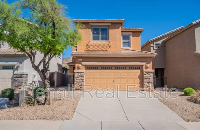 226 E. Redwood Lane photos photos