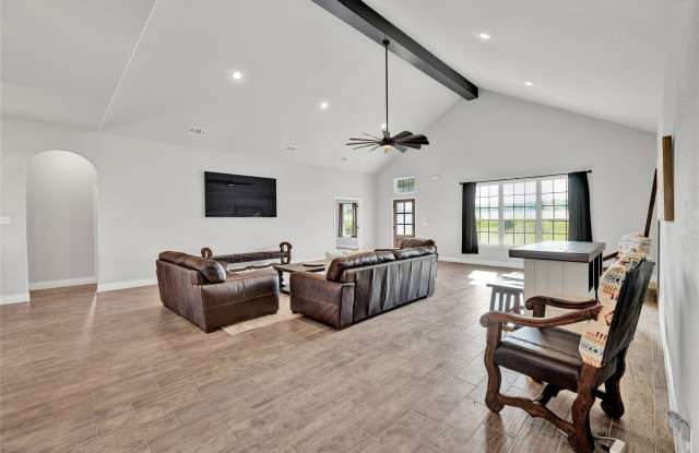 1040 Cloudy Court Gallery 4