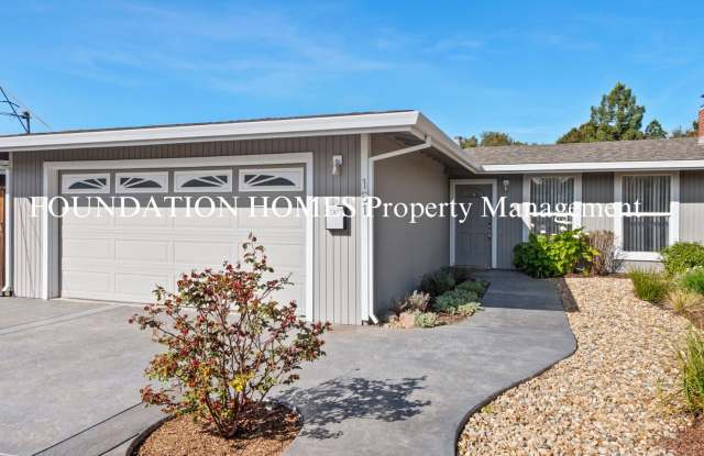 Modern 3BD/2BA Ranch Home! Large Yard! Bonus Studio! FOUNDATION photos photos