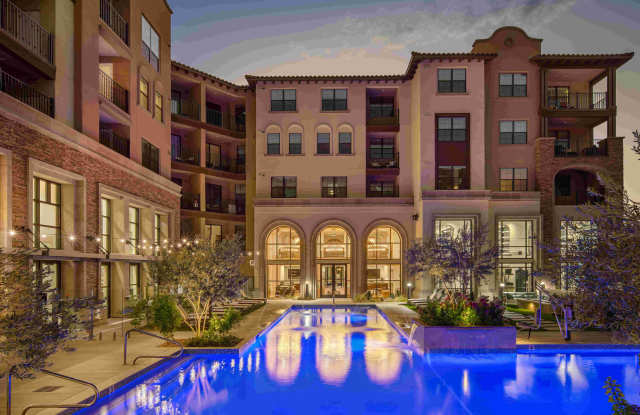 Manor Scottsdale Gallery 3