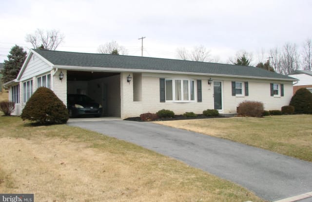 922 PARK STREET - 922 Park Street, Waynesboro, PA 17268 922 PARK STREET - 922 Park Street, Waynesboro, PA 17268