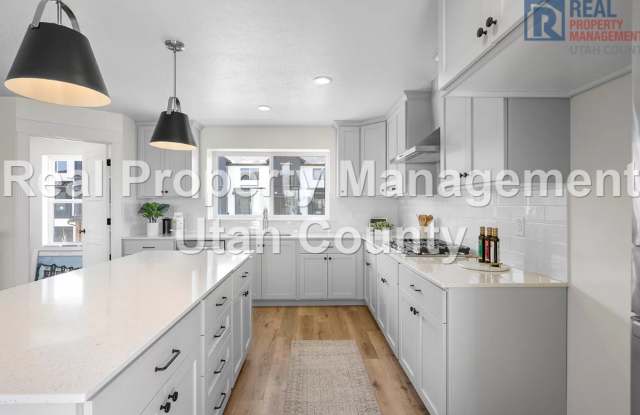 Newer Townhouse in American Fork photos photos