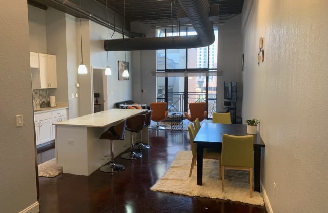 214 E Travis St - 214 East Travis Street, San Antonio, TX 78205