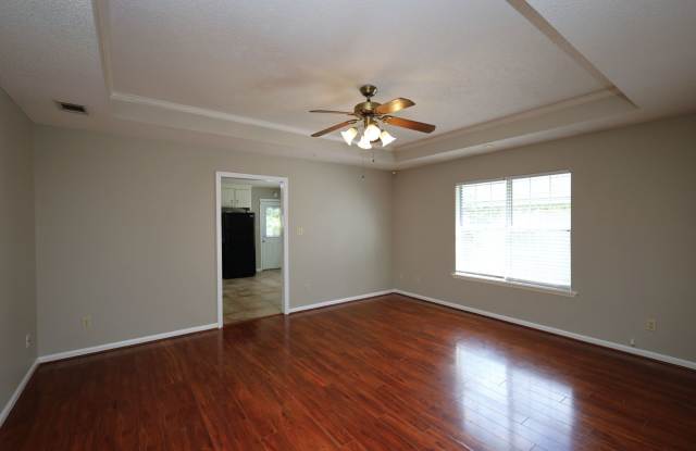4116 Hamilton Circle Gallery 4