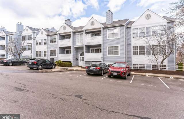 6423 RICHMOND HIGHWAY - 6423 Richmond Highway, Fairfax County, VA 22306