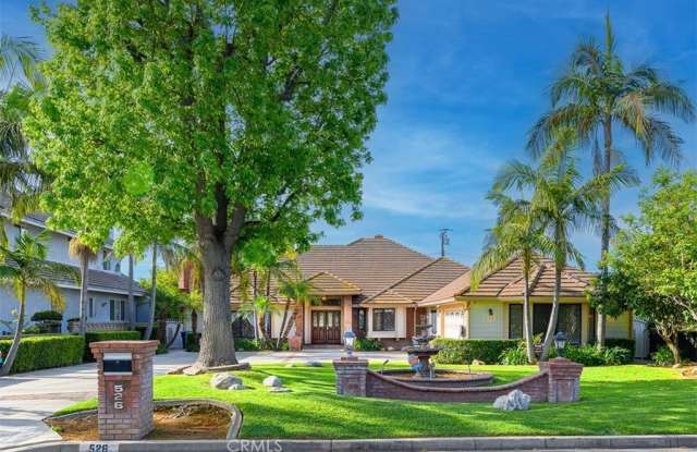 526 W Woodruff Avenue photos photos