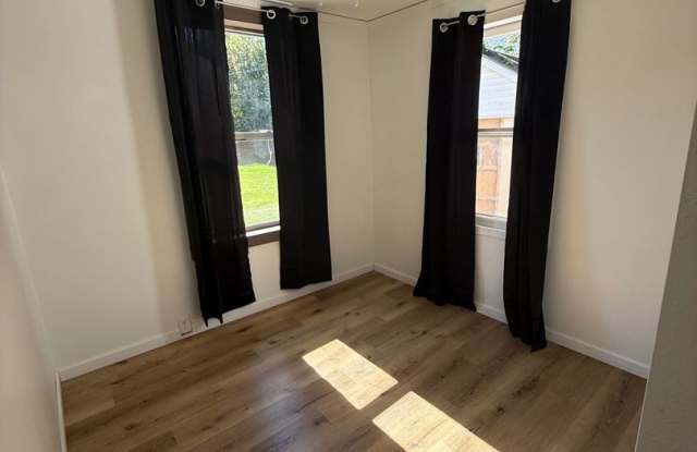2 BR house Southside Marshalltown Gallery 3