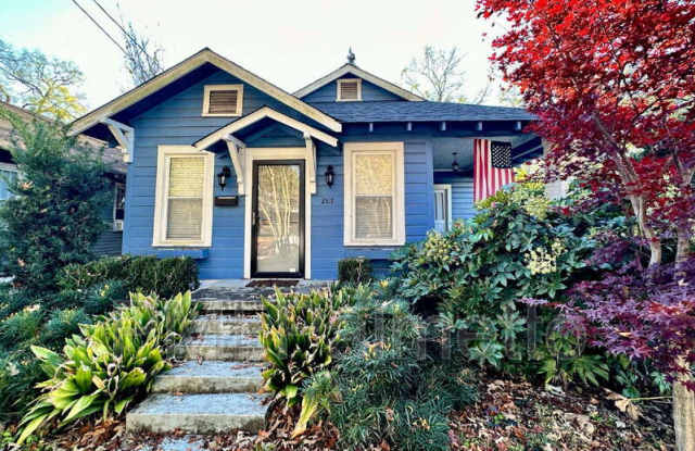 2817 Columbia Ave photos photos