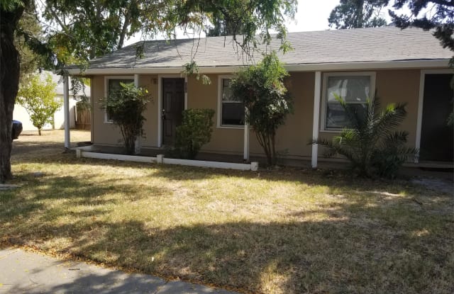 272 AINSLEY AVE - 272 Ainsley Avenue, Yuba City, CA 95991
