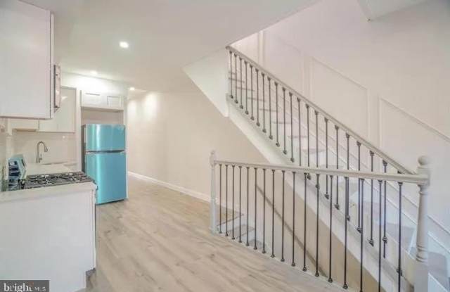 1714 SNYDER Avenue Gallery 4