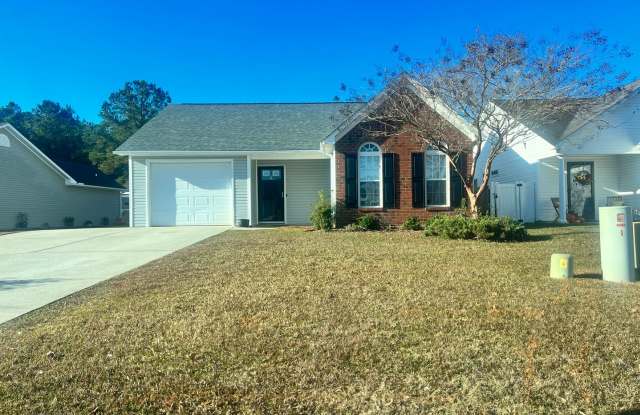 Three Bedroom Two Bath Home - 4219 Elizabeth Avenue, New Bern, NC 28562