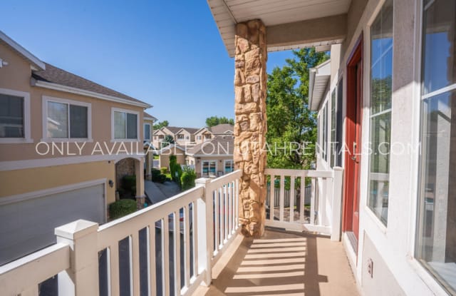 1052 Canyon Meadow Dr Gallery 3