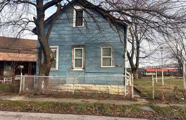 Spacious 5-Bedroom Single-Family Home Available for Rent photos photos