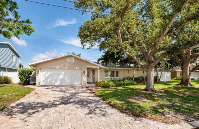 4342 14TH WAY NE photos photos