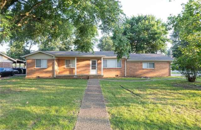 100 Martin  CIR - 100 Martin Circle, Fort Smith, AR 72908