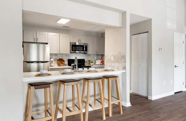 Station Heights photos photos